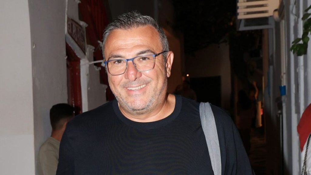 Αυτός είναι ο πραγματικός λόγος που ακυρώθηκε η συναυλία του Αντώνη Ρέμου στη Μύκονο