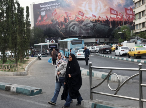 Οι όροι της Τεχεράνης για να ανοίξουν τα Στενά του Ορμούζ – «Οι ΗΠΑ πρέπει να αλλάξουν συμπεριφορά»