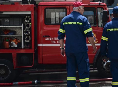 Κέρκυρα: Συνελήφθη 70χρονος που αποφάσισε να κάψει απορρίμματα σε ημέρα υψηλού κινδύνου – Πρόστιμο 3.000 ευρώ