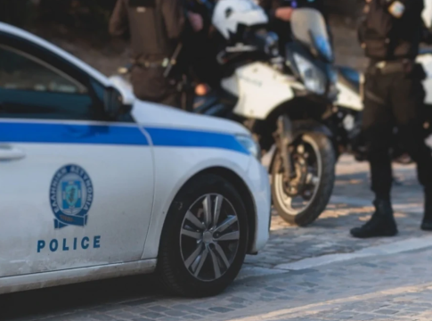 Πυροβολισμοί με δύο τραυματίες στον Ασπρόπυργο – Συνελήφθη 28χρονος, αναζητούνται άλλα δύο άτομα