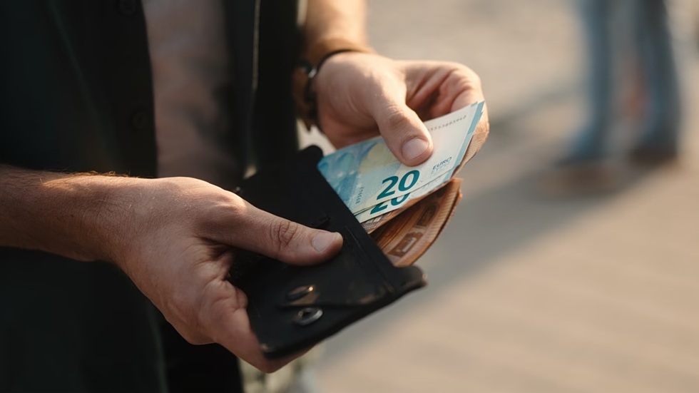 Πότε πληρώνονται επιδόματα και συντάξεις – Οι ημερομηνίες