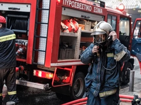 Σπάρτη: Φωτιά σε διαμέρισμα – Ένοικοι εγκλωβίστηκαν από τους καπνούς