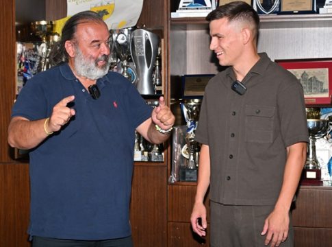 Επίσημο του Βιτάλις στην ΑΕΚ – Για πόσα χρόνια υπέγραψε