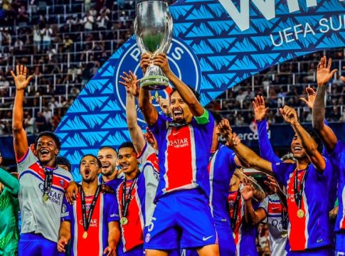 Η απονομή του UEFA Super Cup στην Παρί Σεν Ζερμέν (vid)