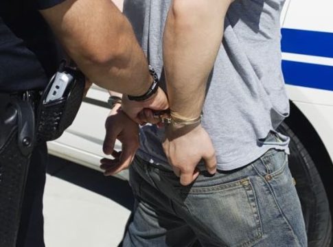 Θεσσαλονίκη: Χειροπέδες σε 60χρονο με ένταλμα σύλληψης και Ερυθρά Αγγελία της Interpol