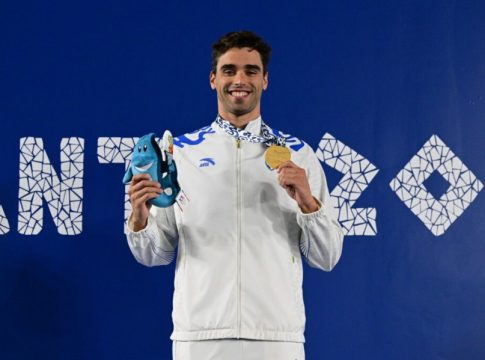 Σπουδαίος Χρήστου: «Χρυσός» στα 100μ. ύπτιο και ρεκόρ 17 ετών! – Δεκαοκτώ μετάλλια η Ελλάδα στους Μεσογειακούς (vids)