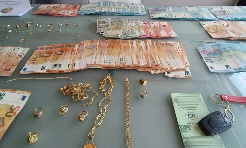 Σπείρα είχε ρημάξει κατοικίες στην Αττική – Έδιναν τα κλοπιμαία σε ενεχυροδανειστήριο – Συνελήφθη 23χρονη