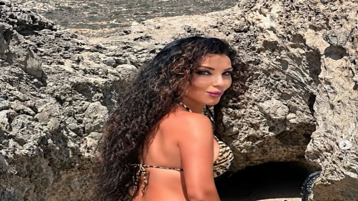 Πόπη Μαλλιωτάκη: Ποζάρει με λεοπάρ μπικίνι και «κόβει» την ανάσα σε όλες τις 20αρες
