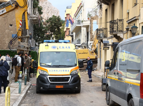 Βρέθηκε και δεύτερη σορός αγνοούμενου στο διώροφο κτίριο στην Πλάκα
