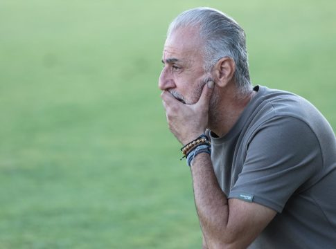 Ο Ταουσιάνης κάλεσε στην Εθνική Ελπίδων τους Φίλη και Τσαντίλα