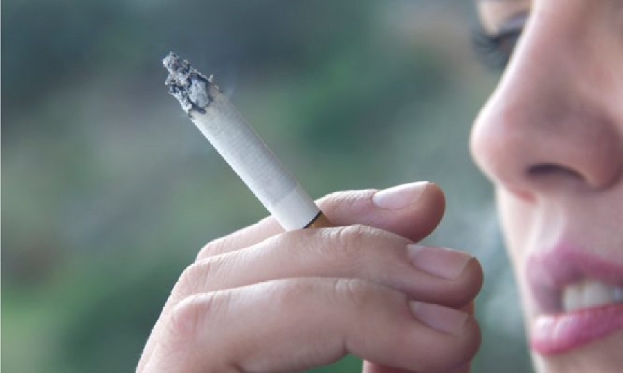 Πρόστιμο 1.500 ευρώ σε Τούρκο που πέταξε αναμμένο τσιγάρο απο ΙΧ στην Χίο
