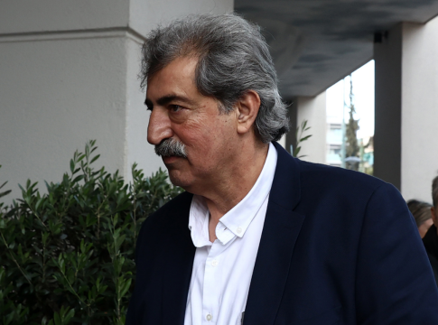Π@π@ρια μάντολες η κβαντική ιατρική”: Ο Πολάκης βάζει στο κάδρο τον Πατούλη
