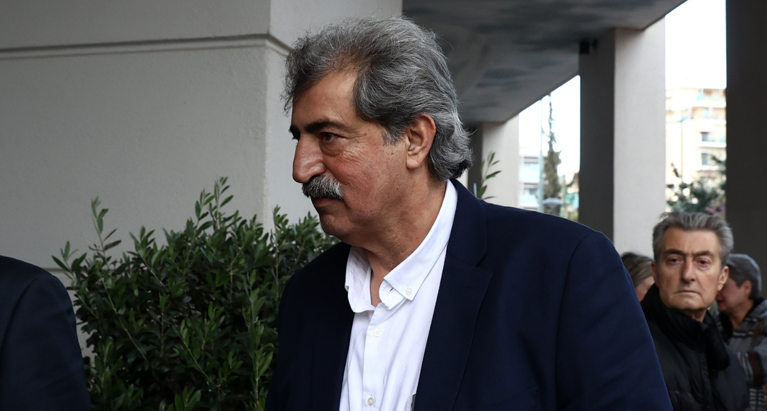 Π@π@ρια μάντολες η κβαντική ιατρική”: Ο Πολάκης βάζει στο κάδρο τον Πατούλη