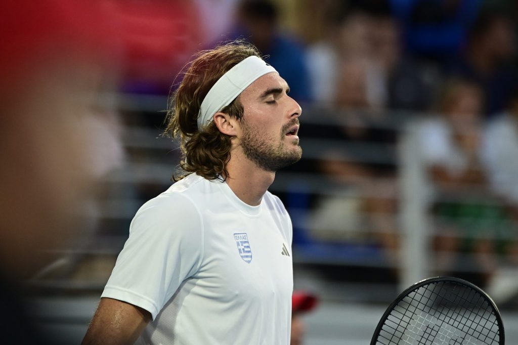Σέλτον – Τσιτσιπάς 3-0: Ήττα και αποκλεισμός για τον Στέφανο