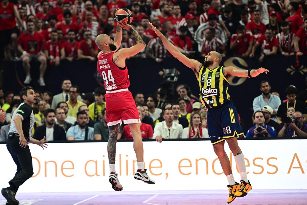 Από τον ημιτελικό στο ΟΑΚΑ, στο πρώτο Euroleague Super Cup: Πόσο άλλαξαν Ολυμπιακός και Φενέρ 4 μήνες μετά (pics, vids)