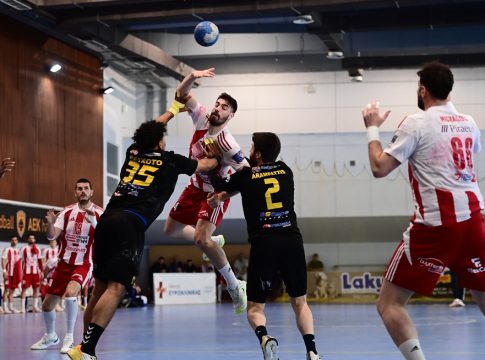 LIVE: Ολυμπιακός – ΑΕΚ