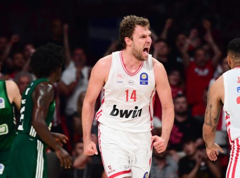 «Ο Βεζένκοφ απέρριψε πρόταση από το NBA για τον Ολυμπιακό»