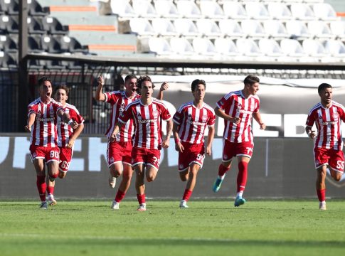 Νίκη Βόλου – Ολυμπιακός Β’ 1-2: Ανατροπή και πρώτο «διπλό» για τους «ερυθρόλευκους»