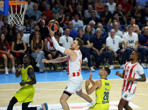 Ολυμπιακός – Μακάμπι Τελ Αβίβ 77-72: Ο Ντόρσεϊ γύρισε τον… διακόπτη και οι Πειραιώτες πάνε με φόρα στο Super Cup