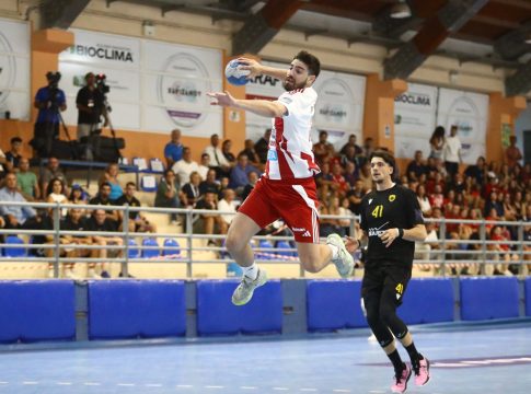 LIVE: Ολυμπιακός – ΑΕΚ