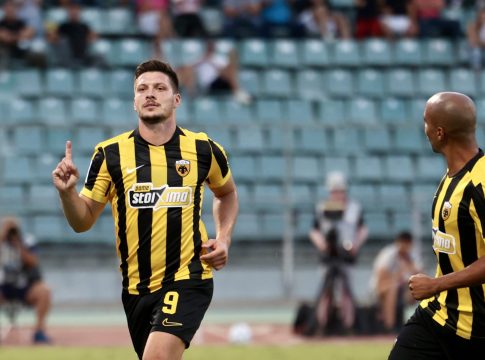 Stoiximan Super League: Η βαθμολογία μετά τη νίκη της ΑΕΚ στο Πανθεσσαλικό (pic)