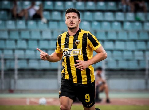 Κορυφαίος παίκτης του Σεπτεμβρίου στη Stoiximan Super League ο Γιόβιτς (pic)