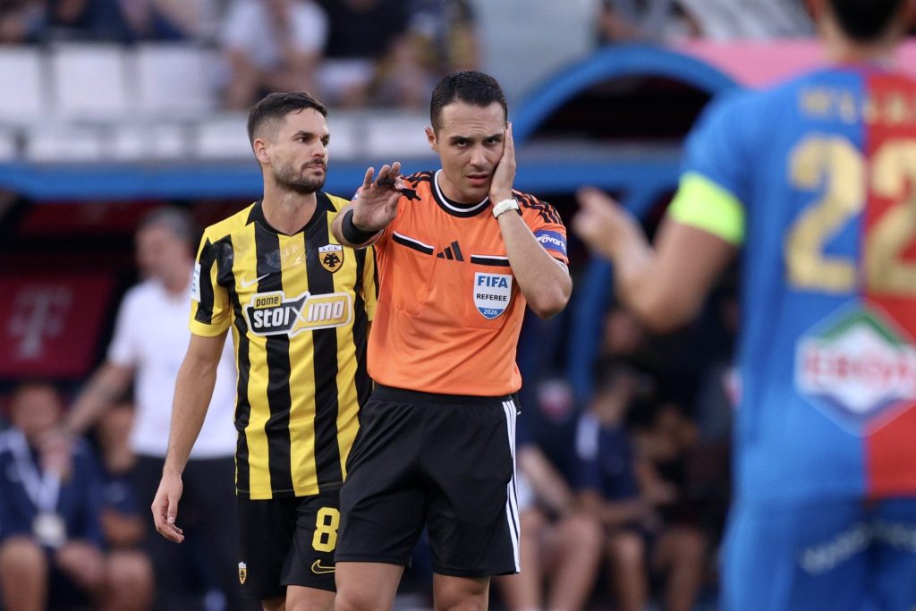 Γέλασε η Ελλάδα με το πέναλτι της ΑΕΚ -και του Τζήλου-: Όσα είπαν οι τηλεκριτικοί διαιτησίας (vids)