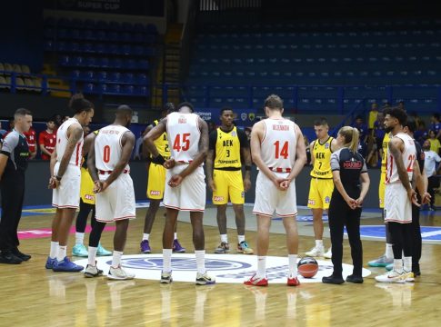 Ενός λεπτού σιγή στον ημιτελικό του Stoiximan Super Cup στην μνήμη του Σούλη Μαρκόπουλου (vid)