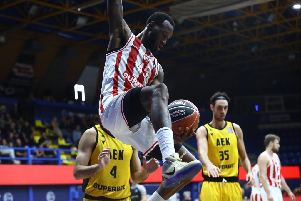 Ολυμπιακός – ΑΕΚ 93-80: Με… γκάζια στον τελικό