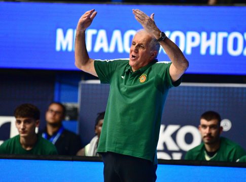 Ομπράντοβιτς, Μπατίστ και παίκτες πήγαν στο ρεπό τους στο T-Center για ατομικές προπονήσεις