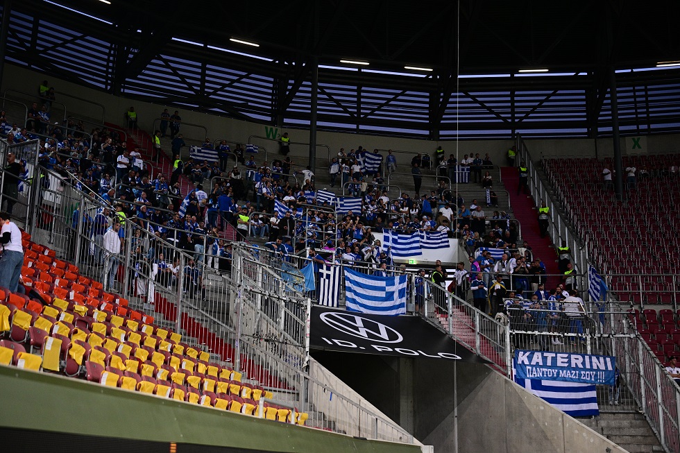 Εθνική Ελλάδας: Οι Έλληνες φίλαθλοι στη «WWK Arena» του Άουγκσμπουργκ (vids)