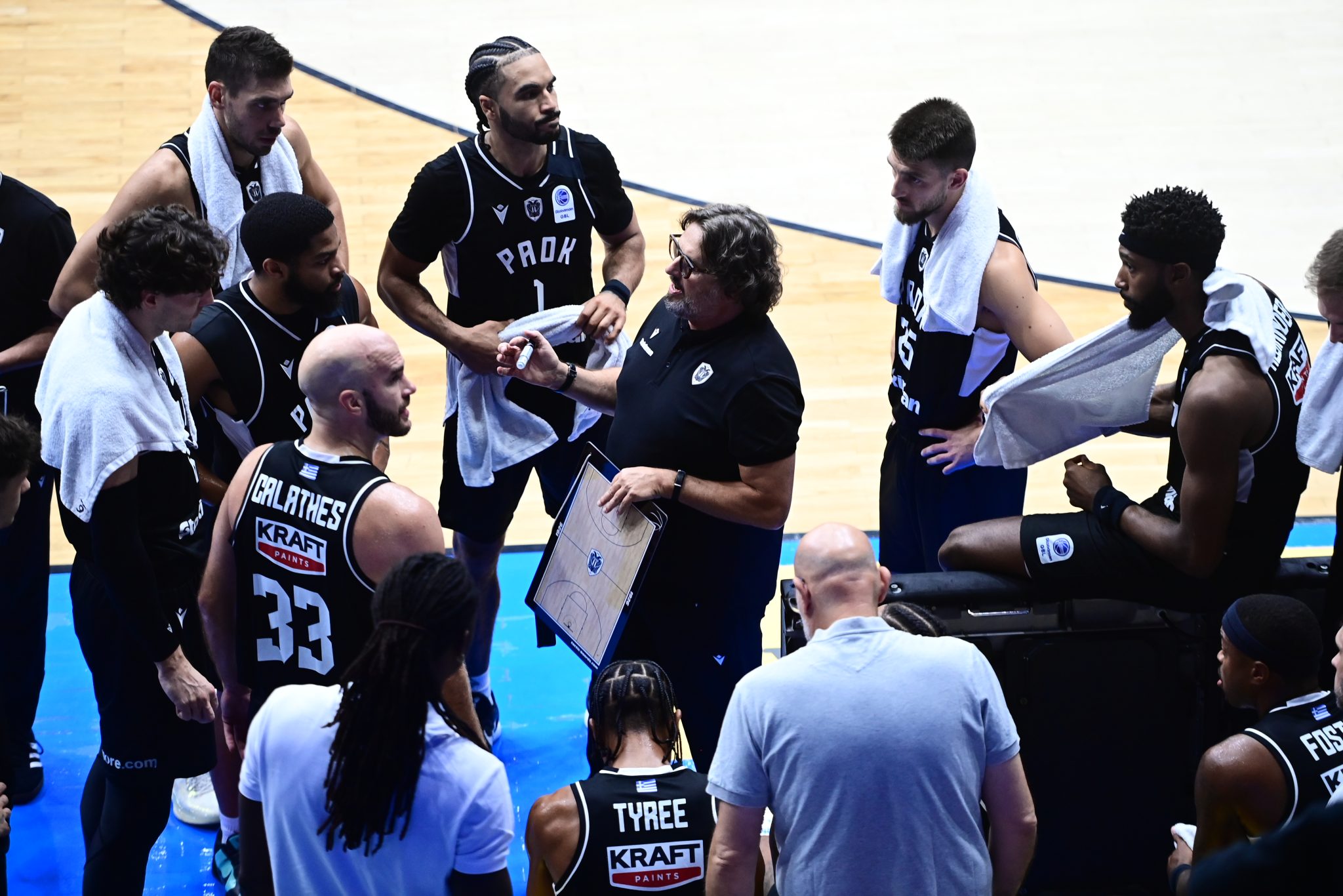 Η επική αντίδραση του Τρινκιέρι στο άστοχο τρίποντο του Ντόρσεϊ (vids)