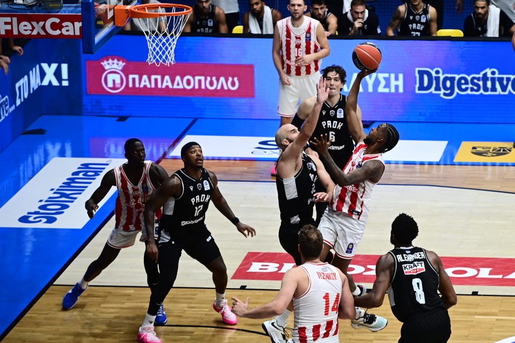 Άλλη πίστα ο πρωταθλητής Ευρώπης (101-96) – Το σήκωσε και αυτό ο Θρύλος (vids)