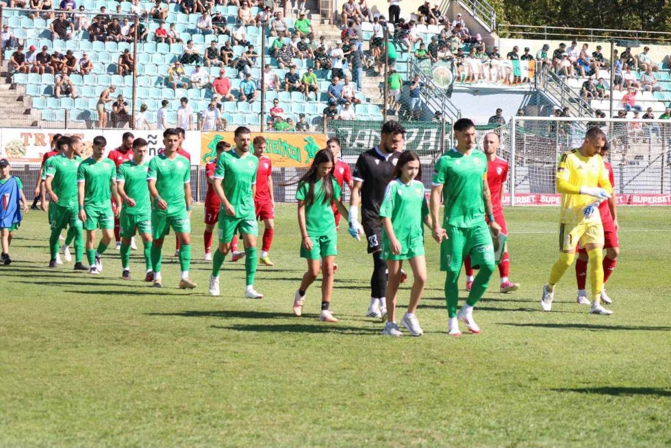 Πανθρακικός – Πύργος 0-0: Δεν κουνήθηκε φύλλο στην Κομοτηνή…