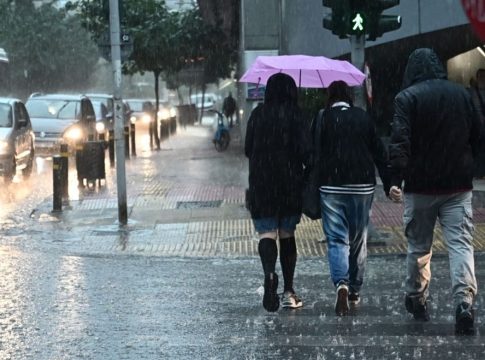 Καιρός: Έρχεται δύσκολο 48ωρο με ισχυρές καταιγίδες – Ποιες περιοχές είναι στο «κόκκινο»