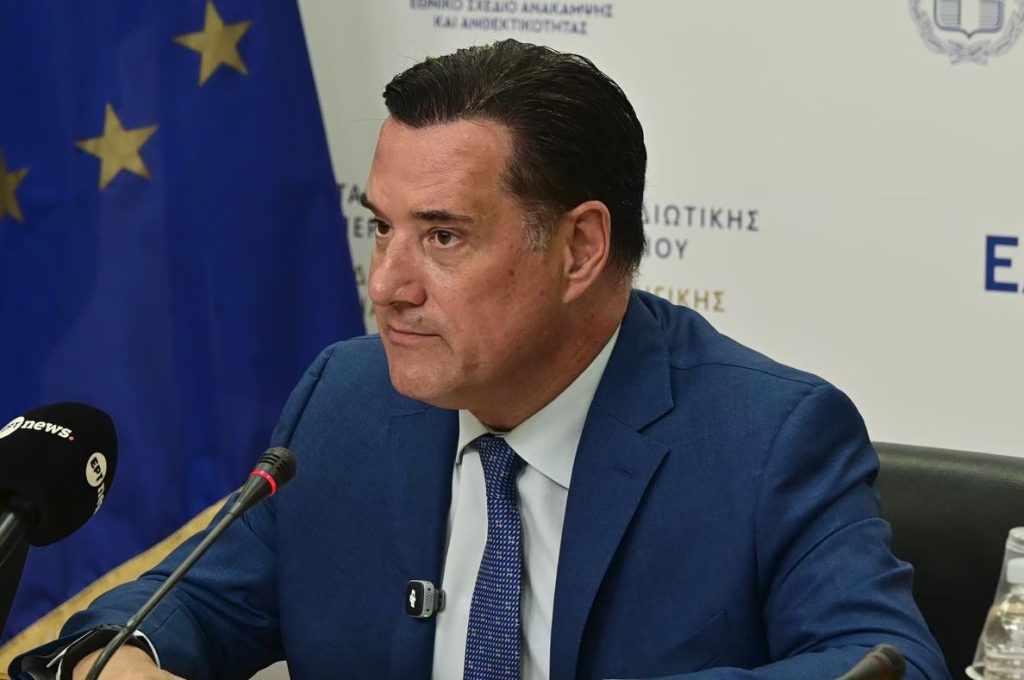 «Βροχή» παραβάσεων από το MedWatch – Κινήσεις εντυπωσιασμού από Γεωργιάδη, στέλνει στην Επιτροπή Διαφάνειας Πατούλη και Καρυστιανού