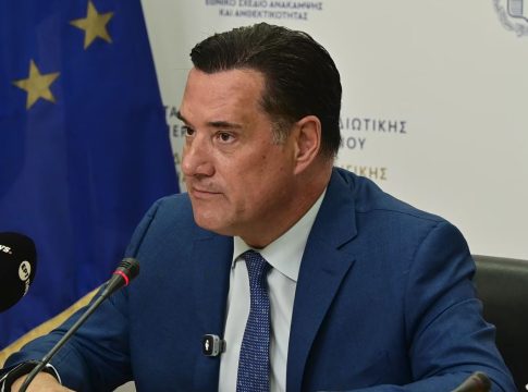 «Βροχή» παραβάσεων από το MedWatch – Κινήσεις εντυπωσιασμού από Γεωργιάδη, στέλνει στην Επιτροπή Διαφάνειας Πατούλη και Καρυστιανού