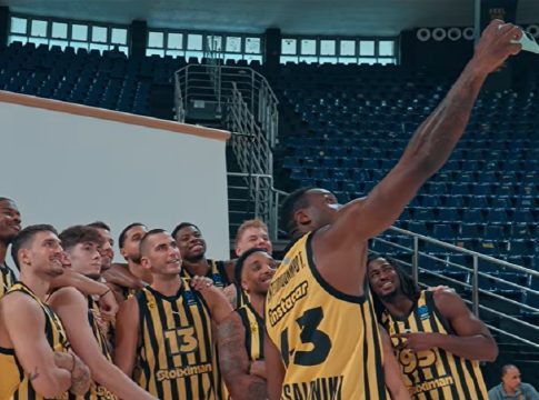 Άρης: Η παρακάμερα από το ανανεωμένο «Nick Galis Hall» και η ομαδική selfie του Θανάση Αντετοκούνμπο