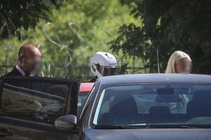 Μαζωνάκης: Απεργία πείνας φέρεται να ξεκίνησε ο γιατρός του