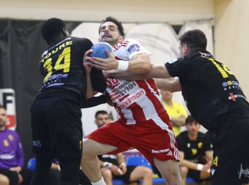 Ολυμπιακός – ΑΕΚ: Ντέρμπι στον τελικό του Σούπερ Καπ