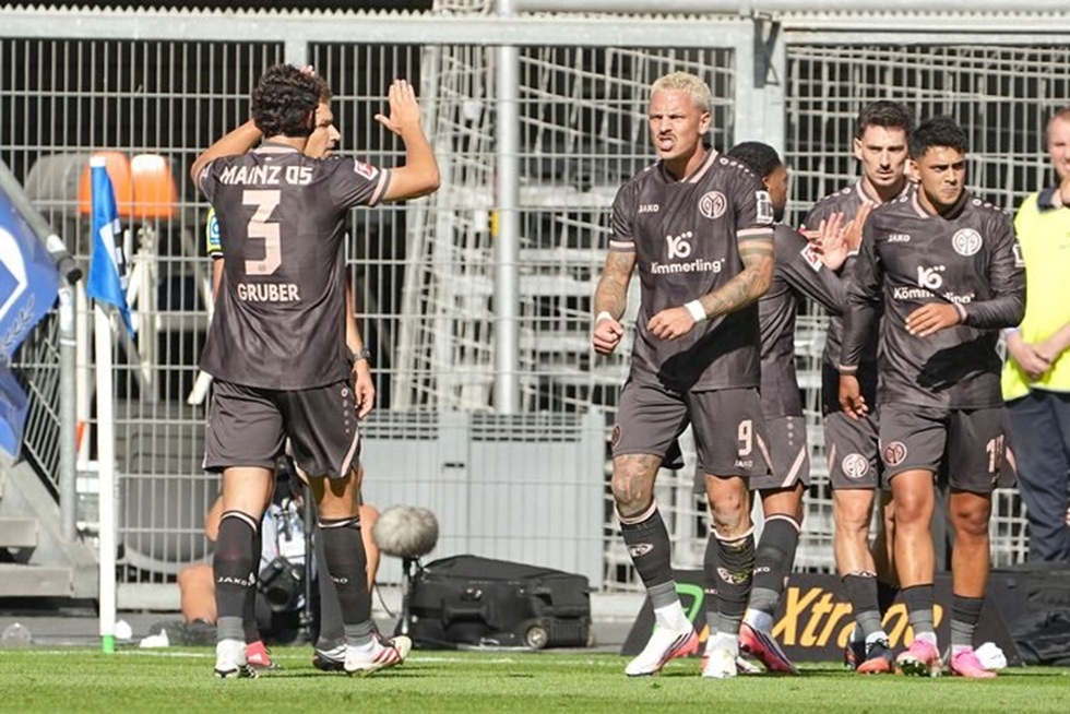 Αμβούργο – Μάιντς 0-5: Καταιγιστικοί οι φιλοξενούμενοι