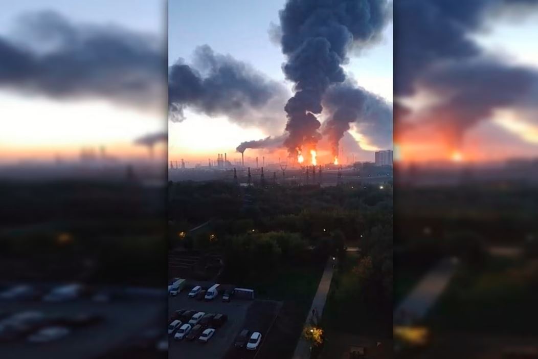 Ουκρανικό σφυροκόπημα στη Μόσχα: Εκατοντάδες drones και η παρθενική χρήση βαλλιστικού πυραύλου (vid)