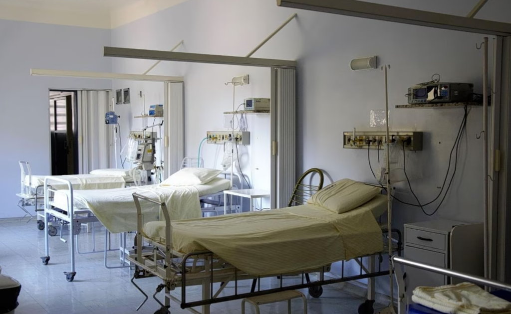 Θεσσαλονίκη: Καθαρίστρια στο «Παπανικολάου» έκλεβε για 15 χρόνια σεντόνια και τρόφιμα από το νοσοκομείο