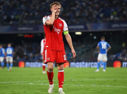Νάπολι – Άρσεναλ 0-1: «Καθάρισαν» με Τζόλη και Όντεγκααρντ οι «κανονιέρηδες»