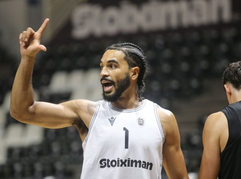Μήτρου-Λονγκ: «Ο Τρινκιέρι έχει υψηλά στάνταρ και προσπαθούμε να φτάσουμε σε αυτά»