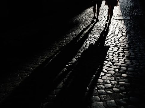 Πύργος: Επιτέθηκε με ρόπαλο στην πρώην σύντροφό του και τον πατέρα της – Της έσπασε χέρι και πόδι