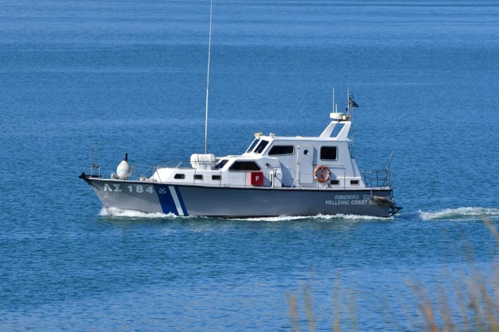 Σε εξέλιξη έρευνες για ηλικιωμένο κολυμβητή, στη θαλάσσια περιοχή της παραλίας Μάδε στο Ηράκλειο