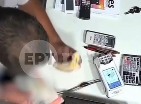 Ρόδος: Γκαφατζής διαρρήκτης ξέχασε τα χρήματα αλλά πήρε το… σάντουιτς (vid)