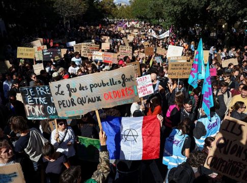 Τι συμβαίνει στη Γαλλία αυτές τις μέρες – Διαδηλώσεις, συλλήψεις μαθητών, αστυνομική βία και στη… μέση το Μαρσέιγ – Ολυμπιακός