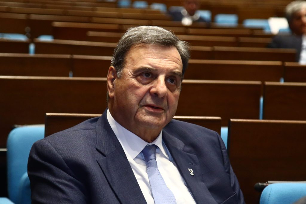 Κούβελος: «Ο Μαρινάκης αγαπάει και στηρίζει διαχρονικά τον αθλητισμό» (vid)